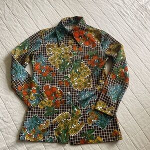 Vintage 1970s dagger collar floral print button up blouse